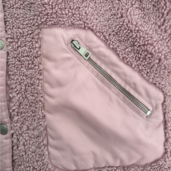 Levi’s Sherpa Jacket - Picture 2 of 6